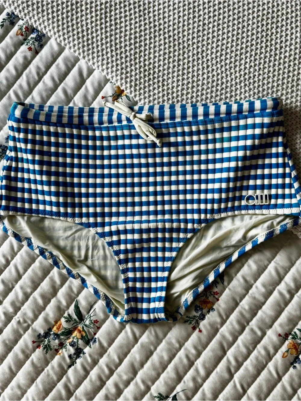 Solid & Striped The Ginger Tie Ribbed Stripe Bikini Set, Blue & Cream – M / L